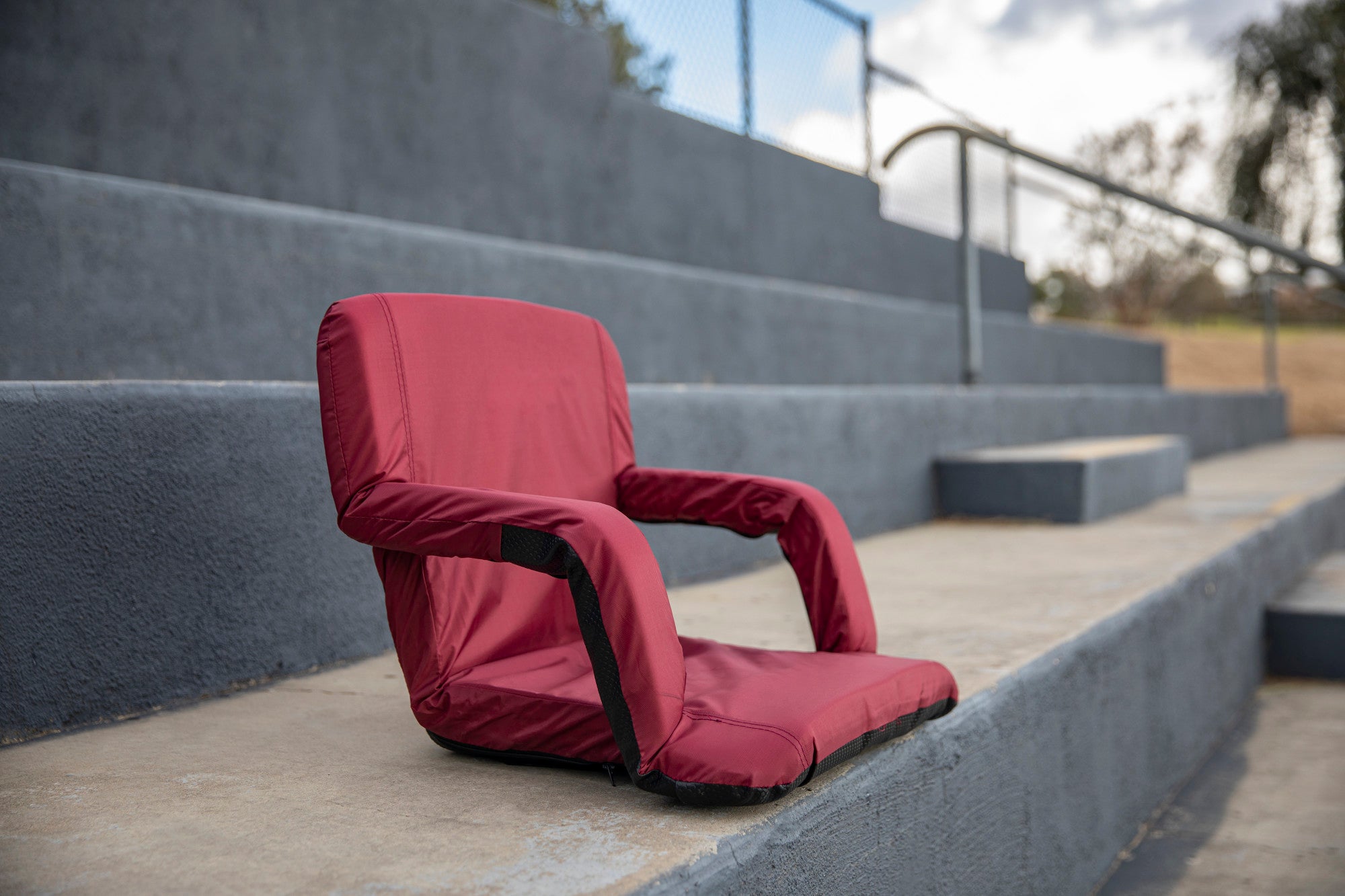 Red Oniva Portable Reclining Seat Cushion