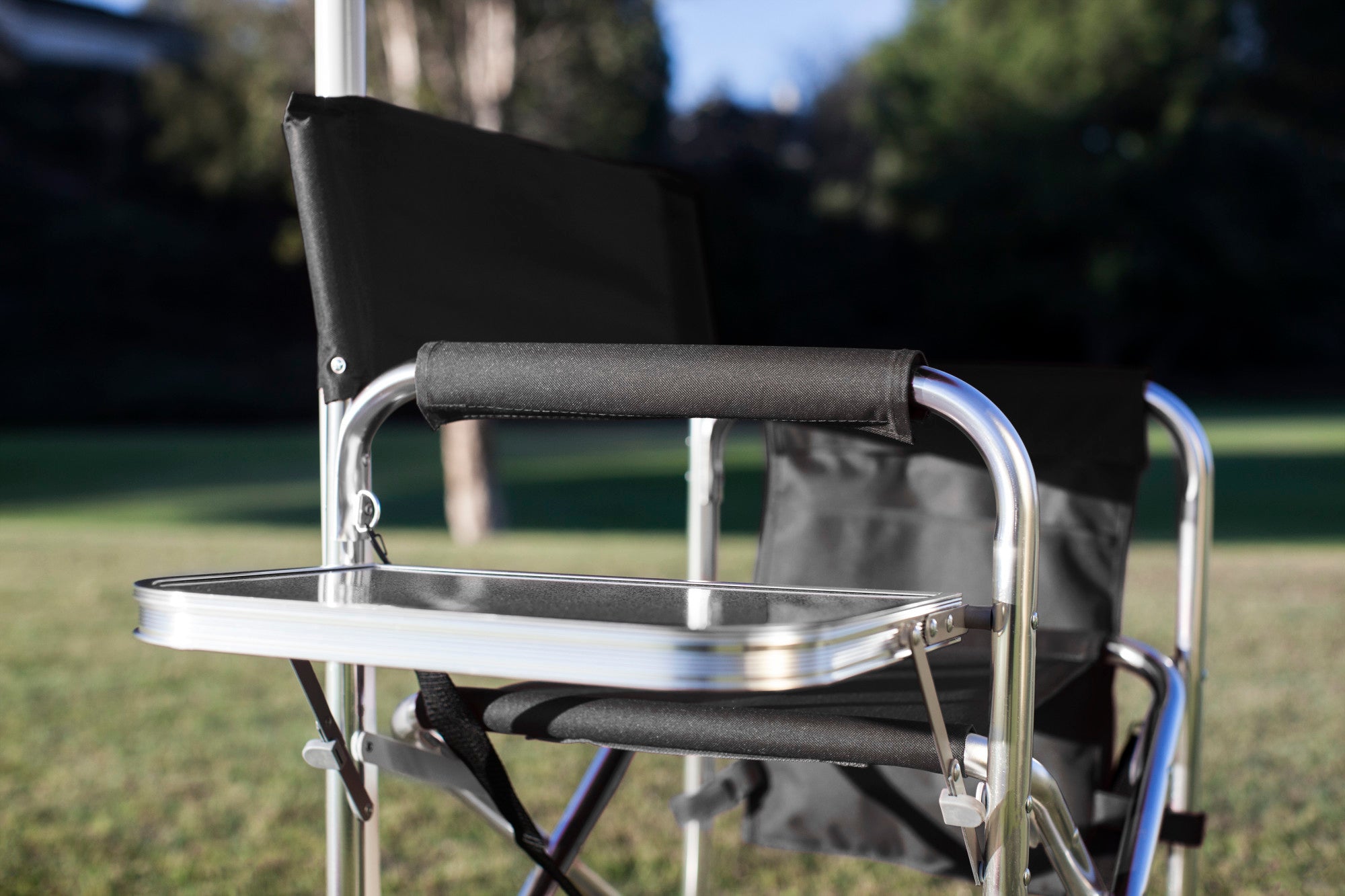 Camping chair with online side table