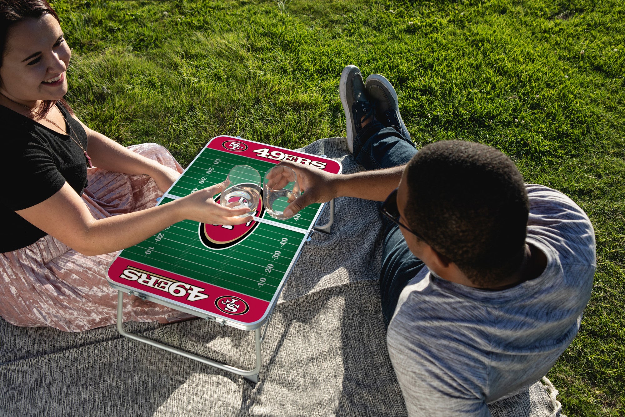 San Francisco 49ers - Concert Table Mini Portable Table – PICNIC TIME  FAMILY OF BRANDS